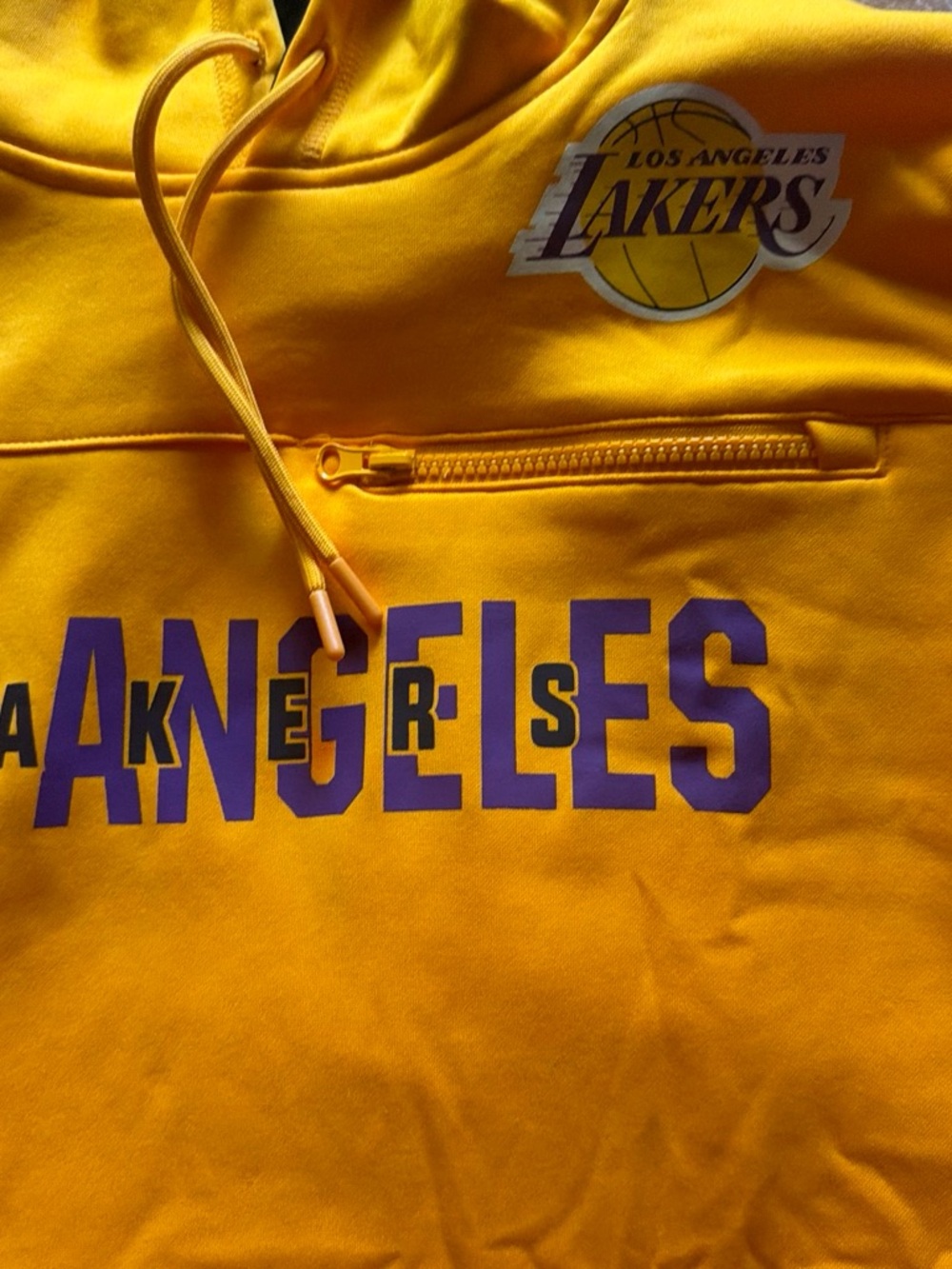 Los Angeles Lakers Gold Pullover Hoodie - Picture 1 of 5